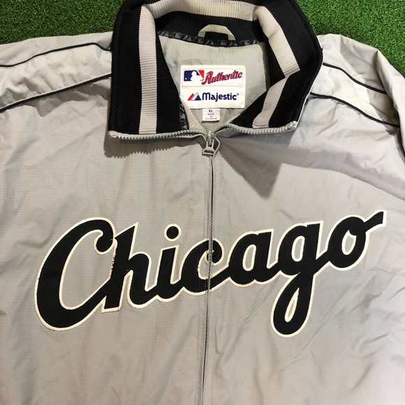 VTG Authentic Majestic Chicago Sox Grey Jacket - Picture 4 of 8